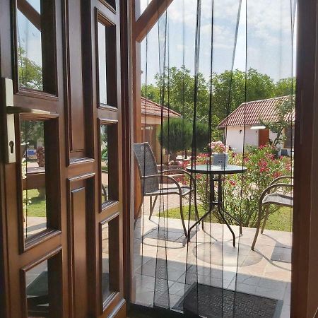 Apartament Bornemisza Kuria Tiszabecs Zewnętrze zdjęcie